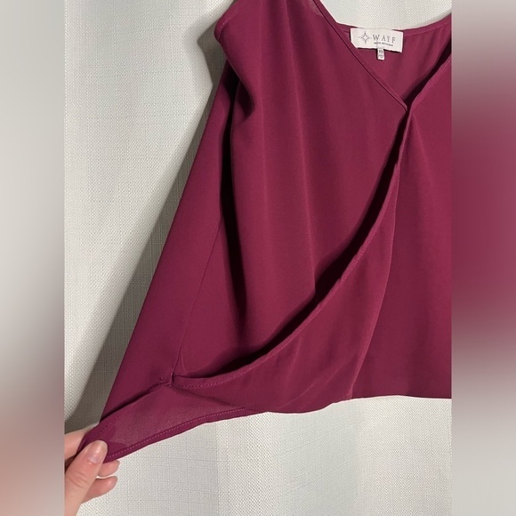 WAYF Raspberry Maroon Surplice Cami Blouse XS - Picture 5 of 9
